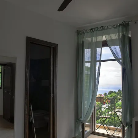 Aparthotel Zelzar 4*