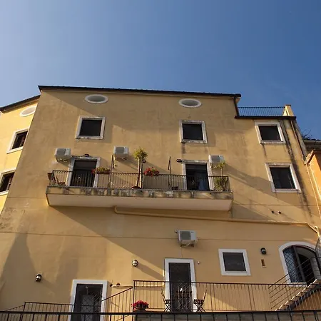 Aparthotel Zelzar Vietri sul Mare