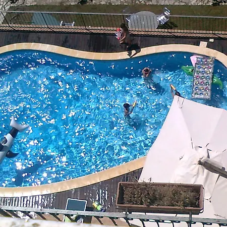 Aparthotel Zelzar